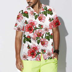 Hibiscus With Ladybug Seamless Pattern Hawaiian Shirt, Short Sleeve Red Hibiscus Shirt - Hyperfavor